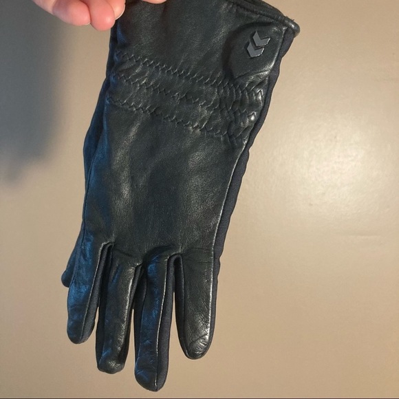 2 for 15 Isotoner lamb skin glove - Picture 2 of 3